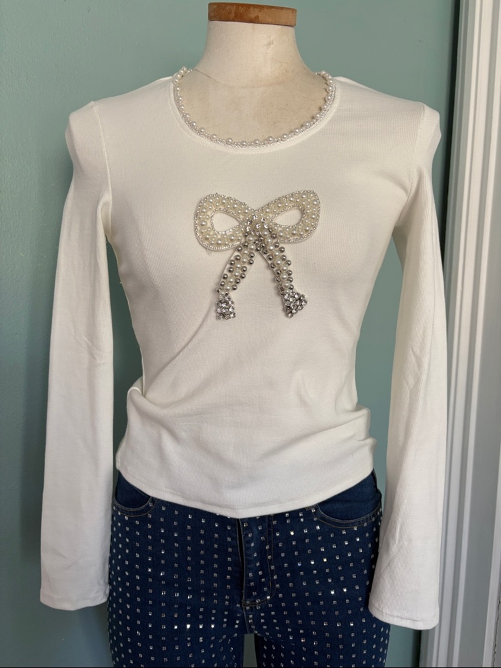 Pearl Bow Embellished Long-Sleeve White Tee